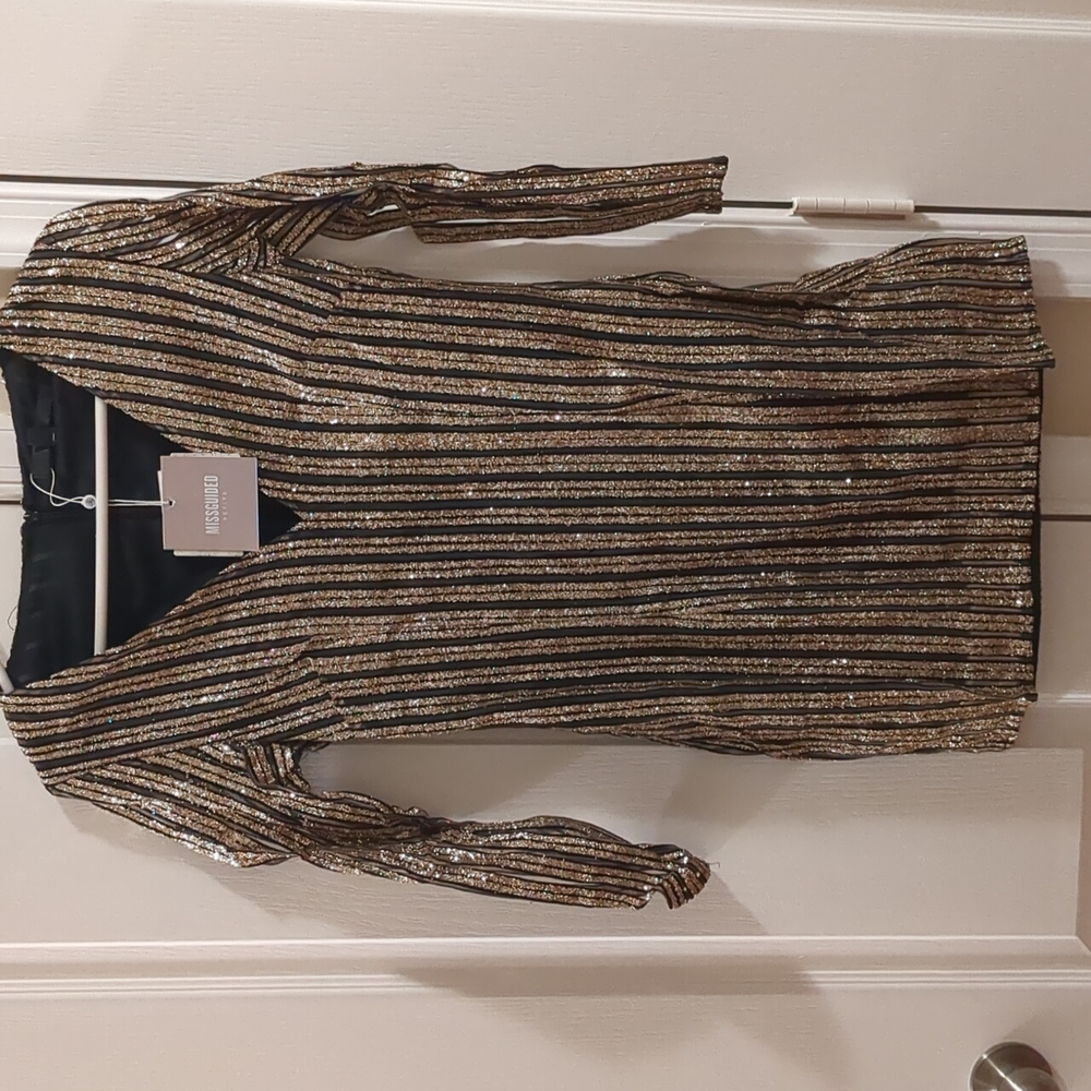 Sparkle/glitter gold black dress with mesh detail, size 4P, NWT, MISSGUIDED,